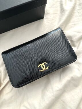 CHANEL Black Lizard Wallet on Chain with Gold CC Hardware
